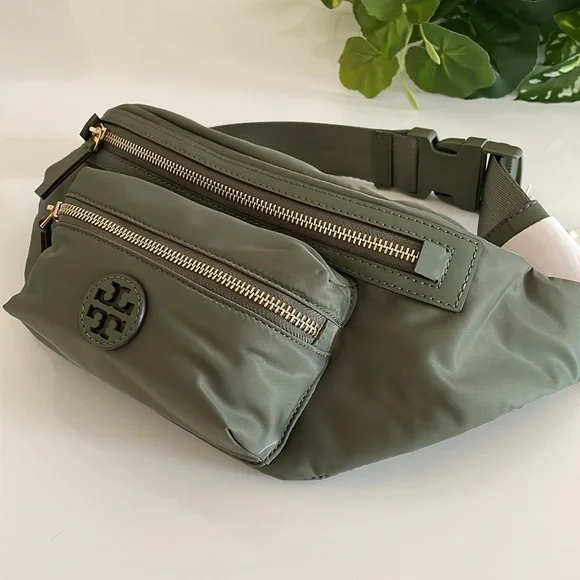 New✨authentic nylon belt bag (green) - Picture 11 of 15